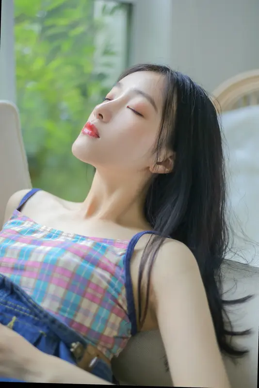 [艺图语] 2022.05.27 少女心事 小七 - 艺图语